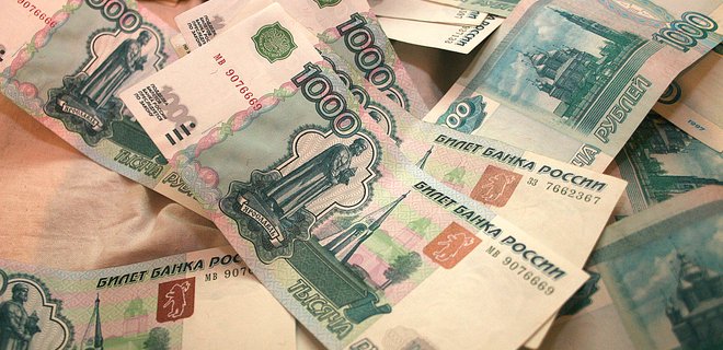 НБУ заборонив банкам поповнювати депозити в рублях - Фото