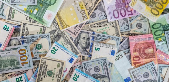 Наличные курсы на 13 августа: доллар подорожал, евро подешевел - Фото