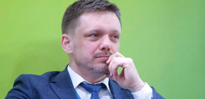 Скандал із журналістами. Глава Укрексімбанку склав повноваження, поки тимчасово - Фото