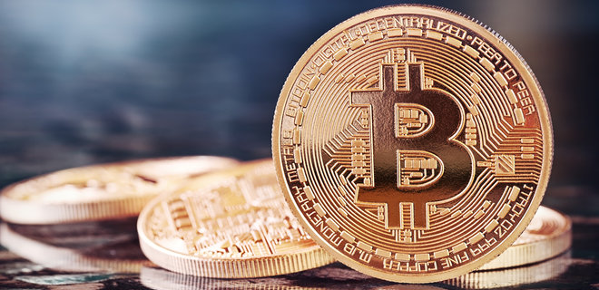 Bitcoin вперше із серпня впав нижче $40 000 - Фото