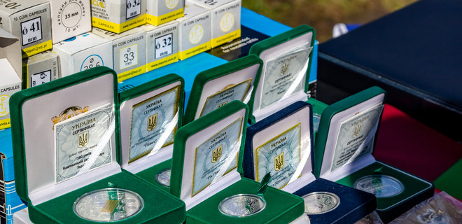 НБУ и ПриватБанк ко Дню Независимости разыгрывают  памятные монеты: деньги пойдут ВСУ - Фото
