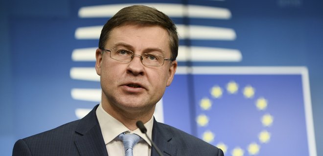 Украина получит 2,5 млрд евро макрофина от ЕС на следующей неделе – Еврокомиссия - Фото