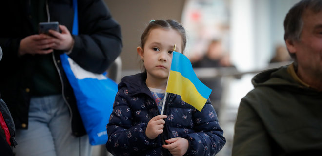 Чехия сократила льготы для украинских беженцев более чем на треть - Фото
