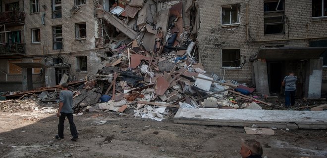 єВідновлення: Кабмин запускает программу по восстановлению разрушенного жилья украинцев - Фото