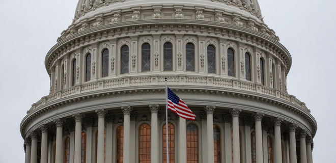 Сенат США одобрил законопроект о предоставлении помощи Украине на $12,3 млрд - Фото
