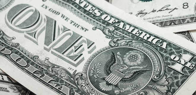Доллар снова дорожает. Курсы валют в банках - Фото