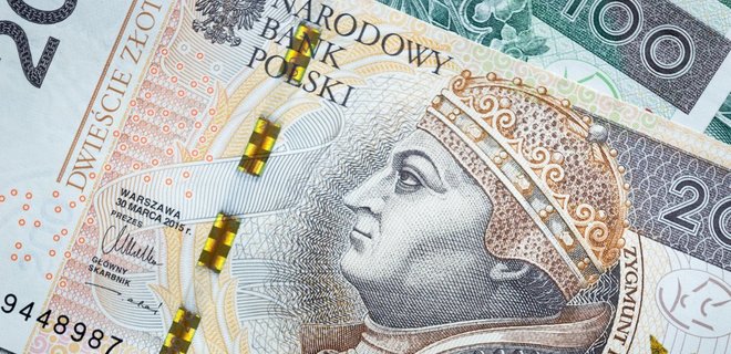 Українці беруть все більше кредитів у польських банках: за чотири роки – приріст 300% - Фото